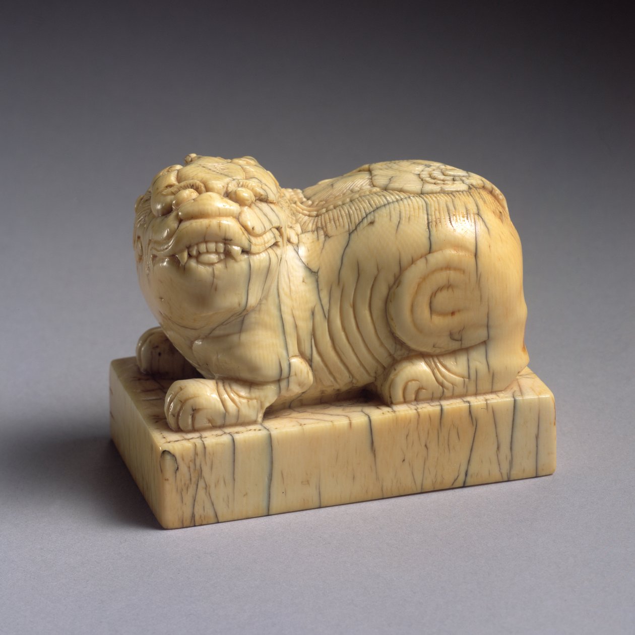 Ett sigill i form av en qilin, 1400-1600-talet (snidat elfenben) av Ming Dynasty Chinese School